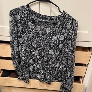Old Navy Black and White Floral Blouse